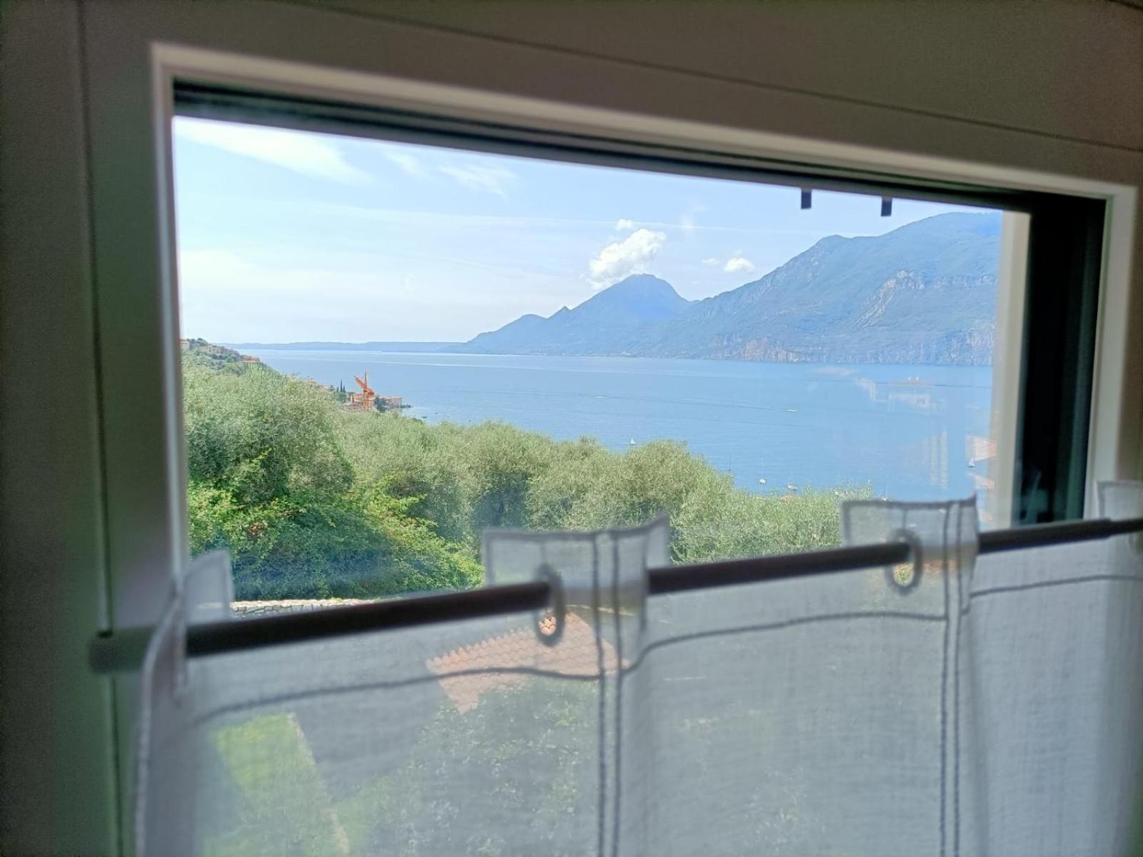 Appartamenti Albatros Brenzone sul Garda Exterior foto