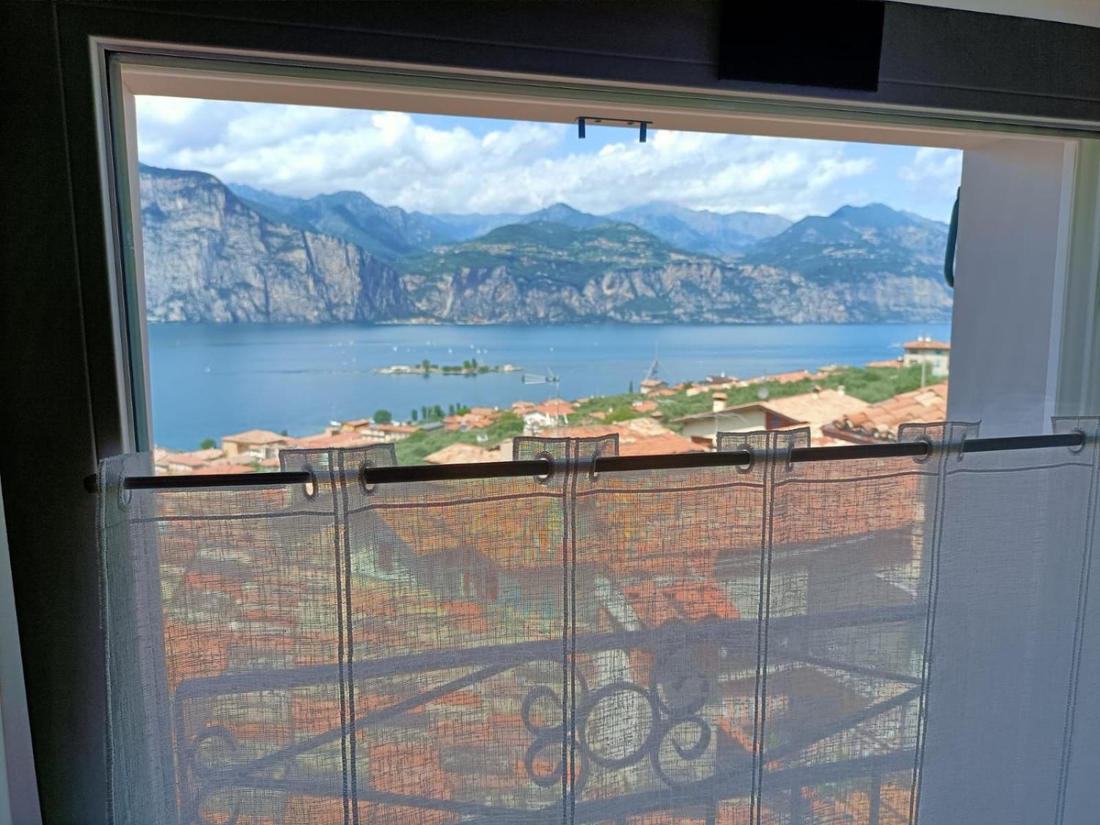 Appartamenti Albatros Brenzone sul Garda Exterior foto